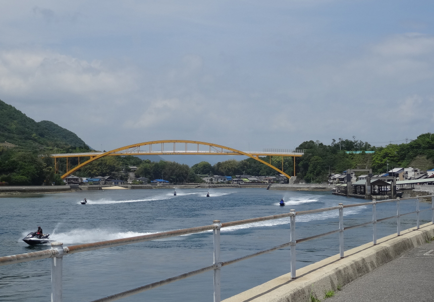 高根大橋と瀬戸田の町（生口島） イメージ